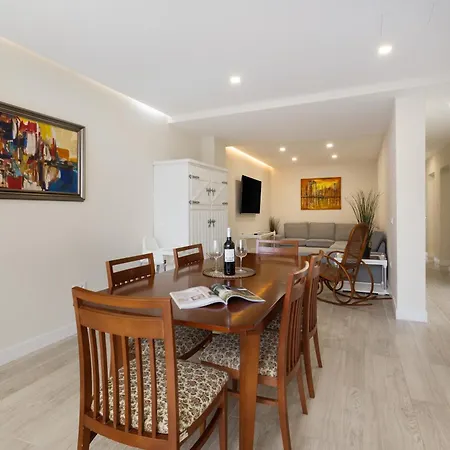 Mojo Surf Yoga House Casa vacanze *