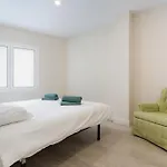 Mojo Surf Yoga House