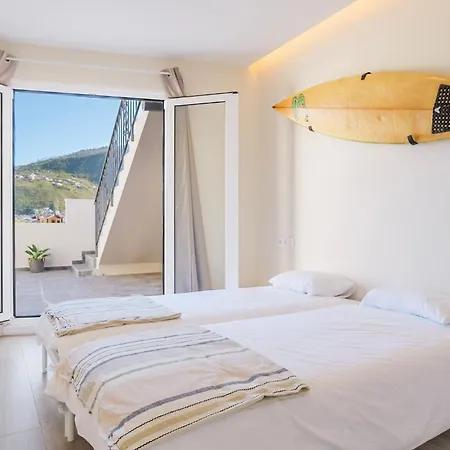 Mojo Surf Yoga House * La Orotava
