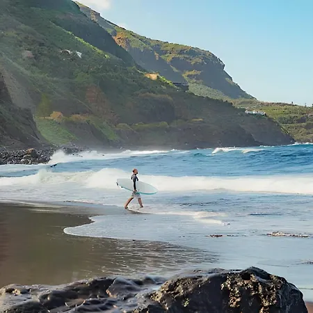 Mojo Surf Yoga House * La Orotava